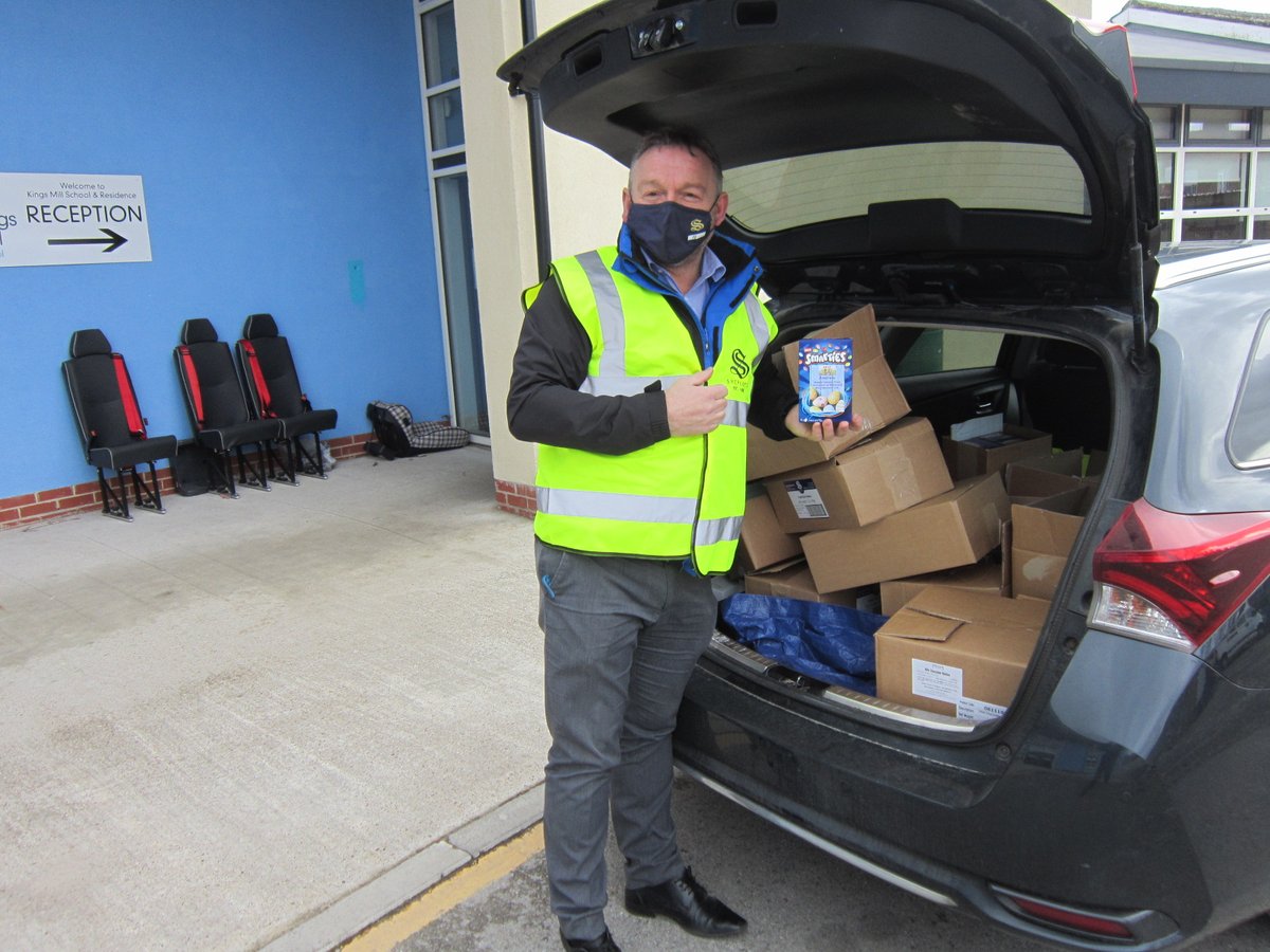 Every Easter Shepcote present chocolate eggs to Children who suffer with severe or complex learning difficulties and attend King’s Mill school in Driffield .  However because of COVID, the Easter Bunny (AKA Factory Manager Gavin Astill) could only deliver them to the front door.