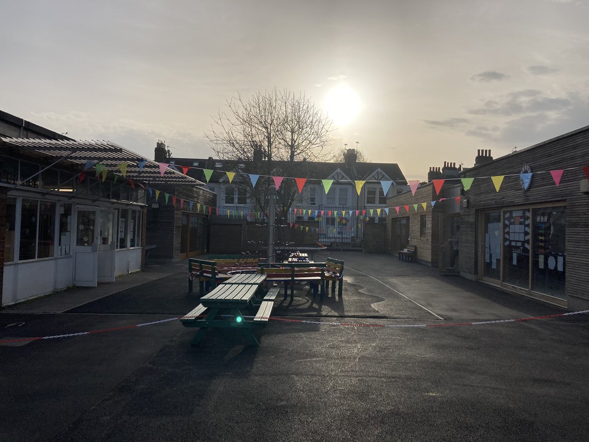 Brandlehow School tweet media