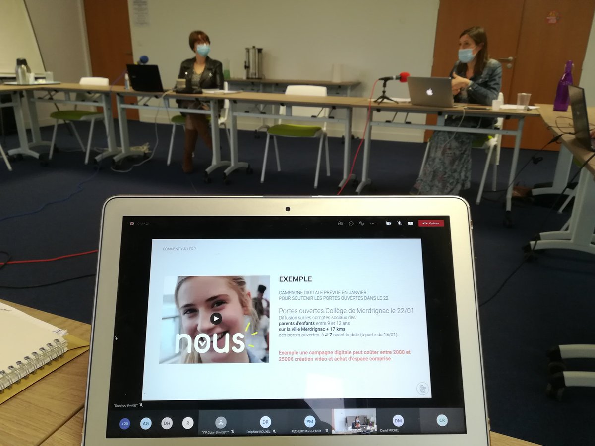 ddec22's tweet photo. Assemblée Plénière des Chefs d'établissement 2D avec Aurélie Esquirou, Des ronds dans l'eau. La communication est au cœur de nos échanges. https://t.co/ImjHgQ0LCj