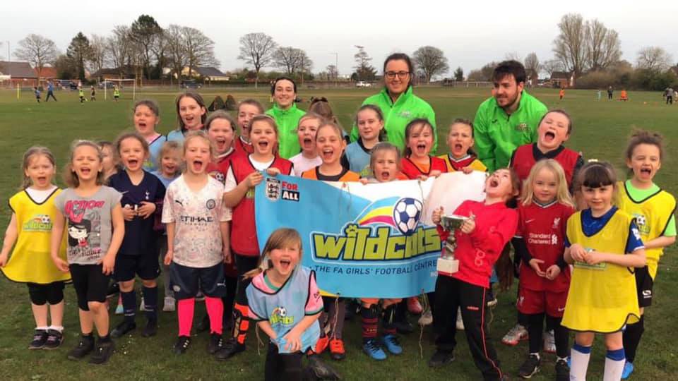 RuncornWildcats's tweet photo. Fantastic turnout for the opening of our new girls Runcorn Wildcats Centre. 25 big smiles all round 👏👏👏⚽️
Well done all the girls, parents &amp; coaching team 👌

@Liverpool_CFA @FcSaxons @jcpeprimary @annafaz9 
#Girlsfootball #weetabixwildcats #fawildcats https://t.co/lTvmdYJTCS