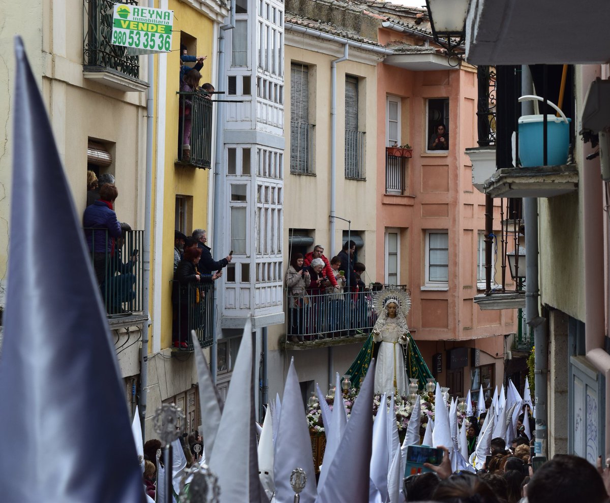 La gente: no se puede escuchar una imagen.

La imagen:

#SSZ2021ESPERANZA
