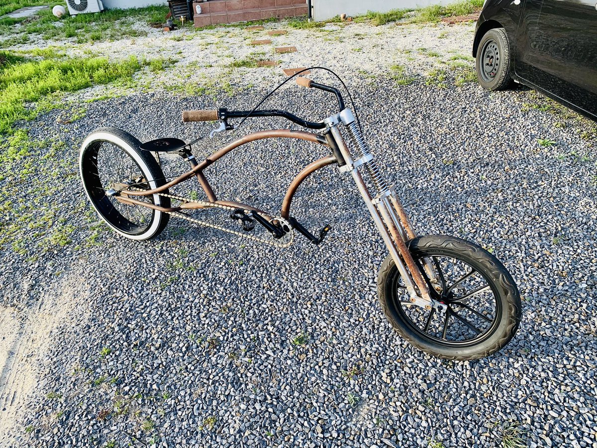 romesama_'s tweet photo. " Ruff Cycles Esco "
20インチの前輪を装着！
何か違う…やっぱりフォーク変えるか？
ひたすら迷走中…🤔🤔🤔

#RuffCycles
#CustomBicycle
#CustomCruiser
#StretchCruiser
#ビーチクルーザー
#ファットバイク
#FatBike https://t.co/G5K5dojgIt