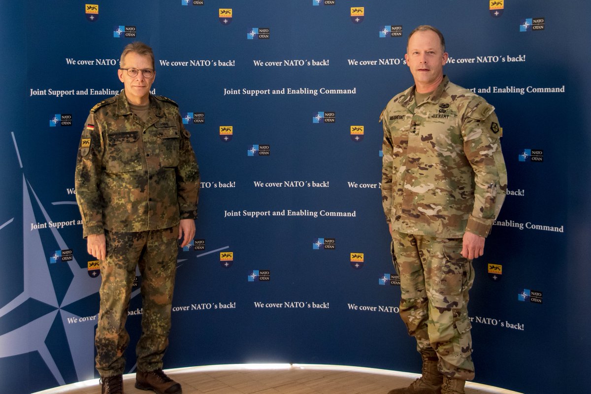 JsecNato's tweet photo. Lieutenant General John S. Kolasheski, Commanding General @V_Corps_ 🇺🇸, visited #JSEC in #Ulm 🇩🇪 to establish contact between the two allied headquarters. #VCORPS participates in #DefenderEurope while JSEC will take part in #SteadfastDefender2021. #StrongerTogether #WeAreNATO https://t.co/ovPI0MEtSc