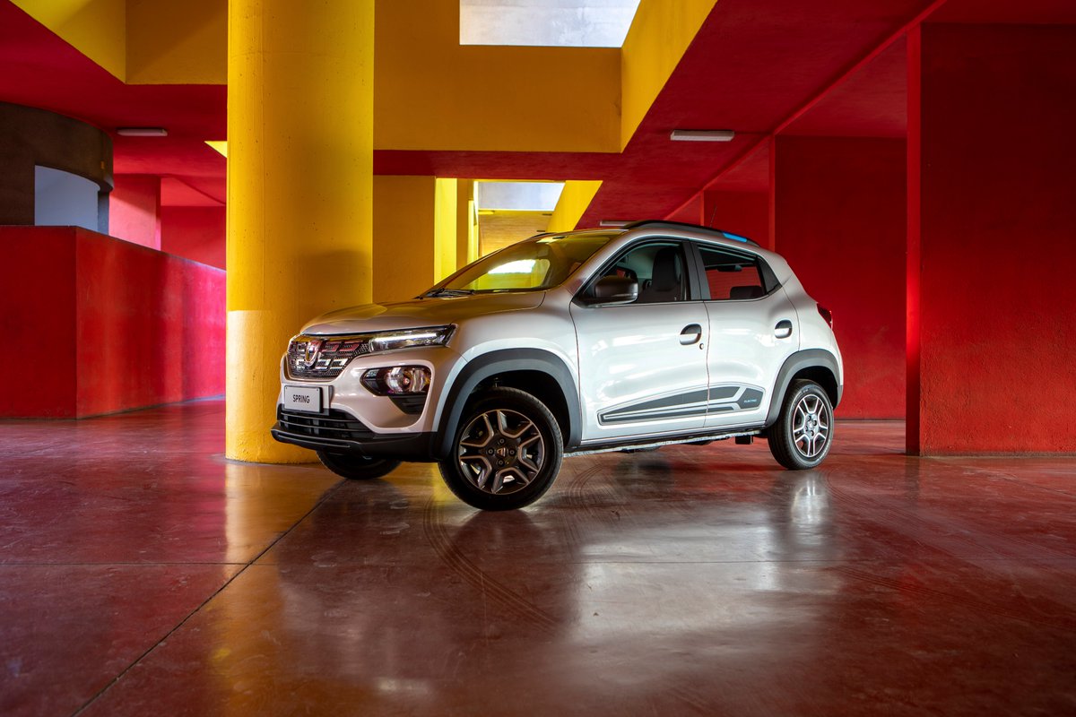 daciaitalia's tweet photo. Dacia apre un nuovo capitolo della sua storia presentando Nuova #DaciaSpring, primo modello della Marca 100% elettrico. #SpringIsComing #ExclusiveForEveryone #Esclusivamentepertutti https://t.co/aM71VniSBg https://t.co/6cJoEwvH8e