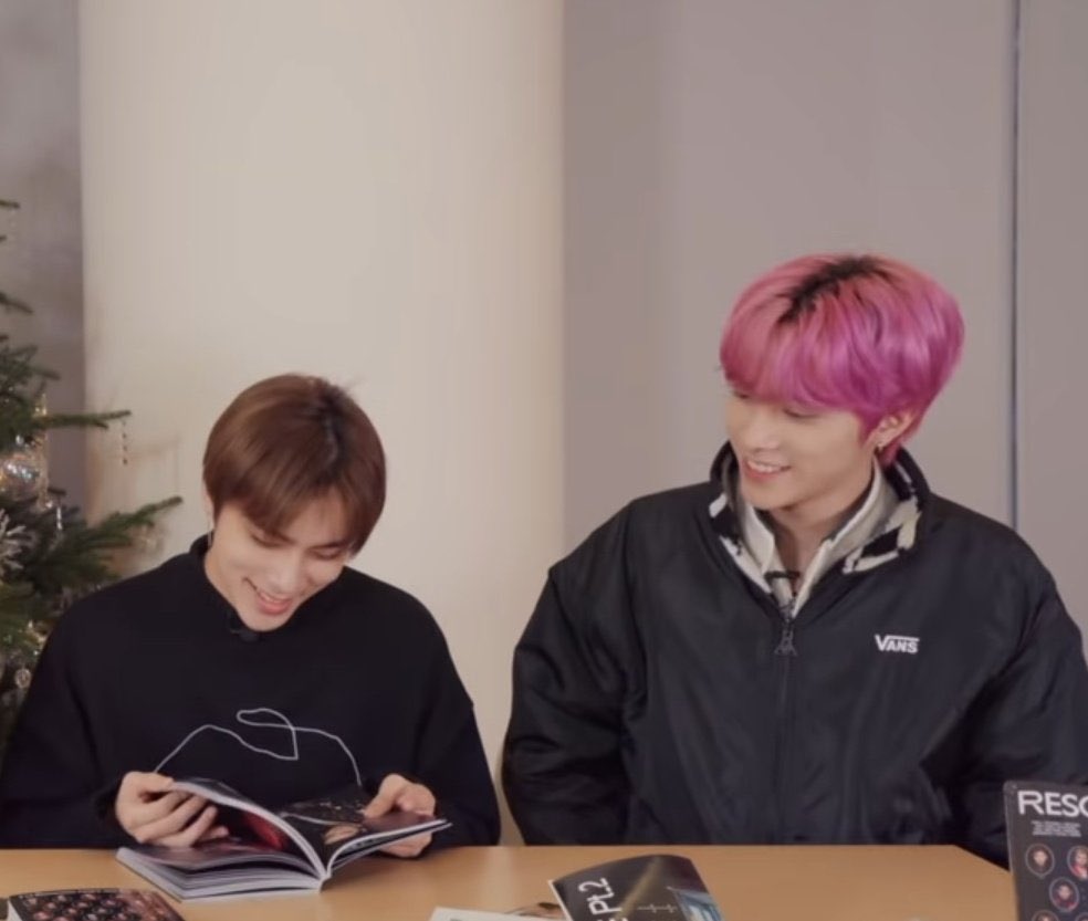 อันนี้ใครไปขยายตัวให้พี่เฮนรึปะ