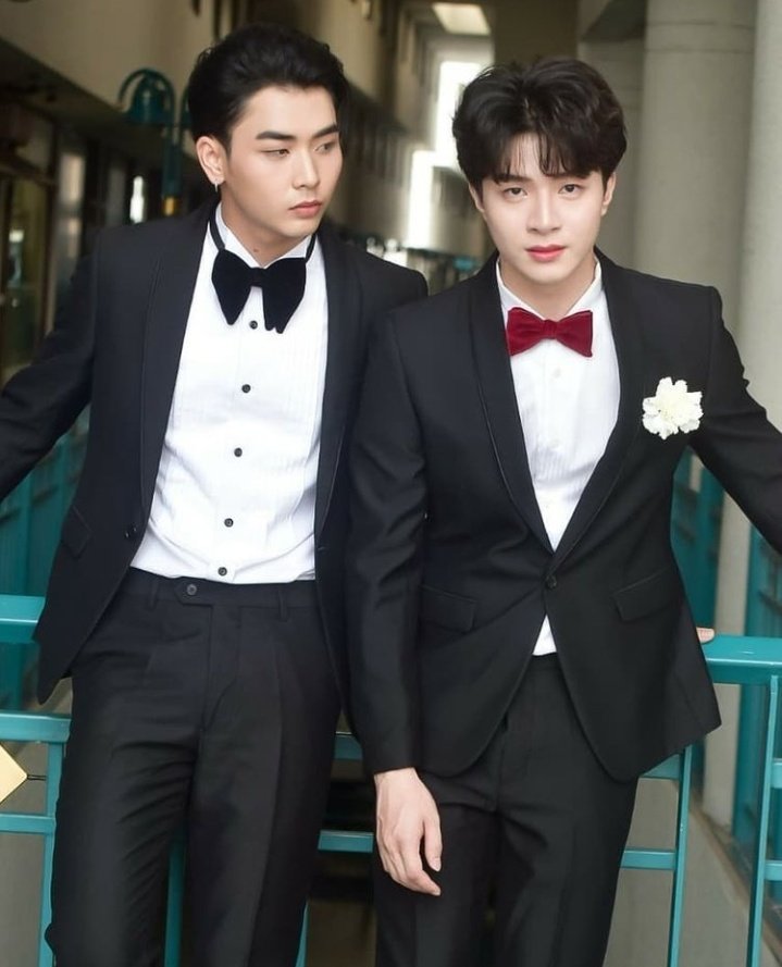 FLUKDININTL's tweet photo. P'Singto 🦁 💕 Nong Kimhan ☀️

Have respect I feel soooo single right now 😭🥰🤭☺️💕

#Flukccw #khundin
#SecretAdmirerTheSeries 
#แอบมองแอบจองรัก
#แอบมองแอบจองรักxคมชัดลึก
#คมชัดลึกอวอร์ดครั้งที่17
#FlukEarth P' @jamie_psf
@khundin_ @flukchatchawan 
📷 IG mraweepat_phet @Mphet2 https://t.co/Vp9MF6HqSq