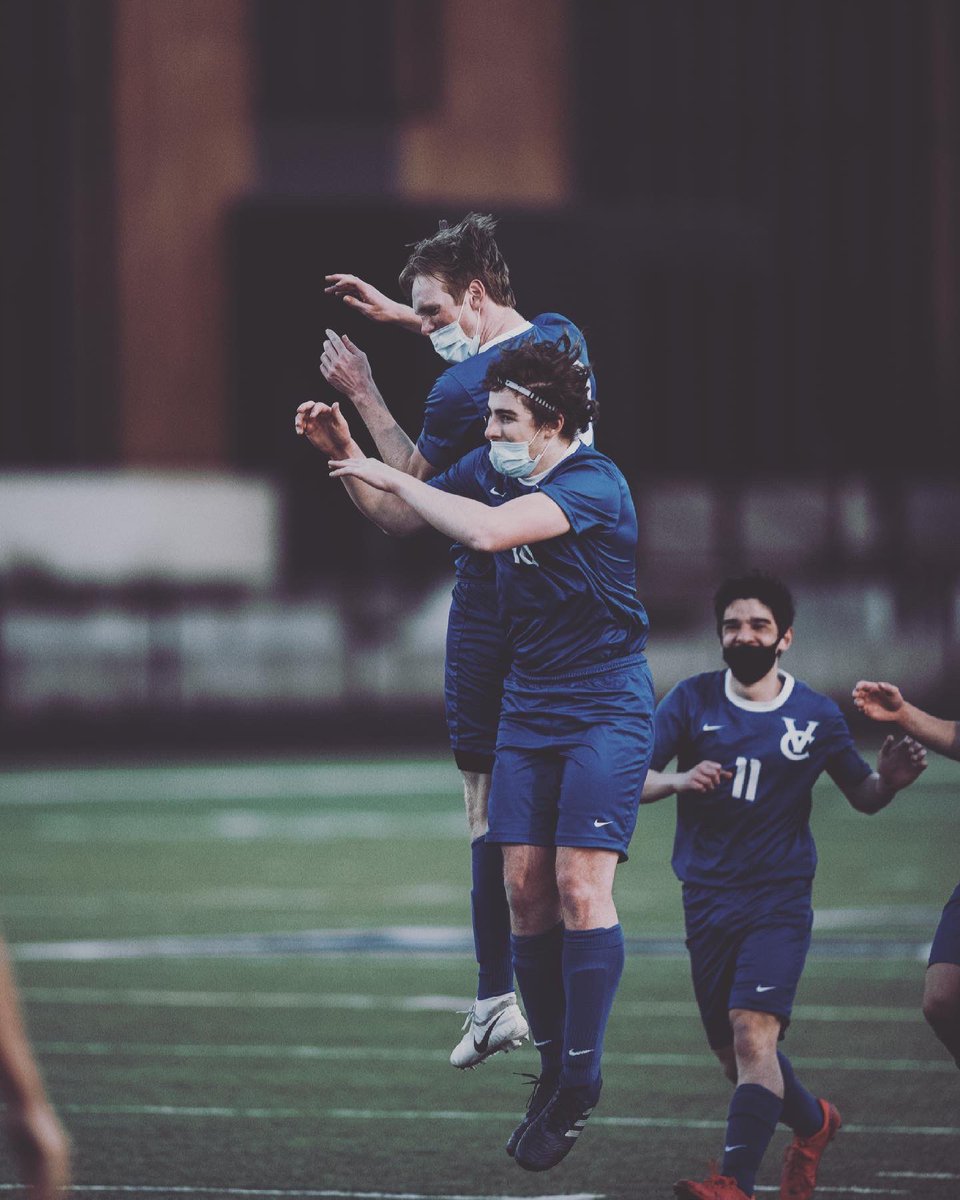 rhoppes76's tweet photo. Clean sheet for sr night  @vcvaliants @_ValleyCatholic https://t.co/R0mS0T473S
