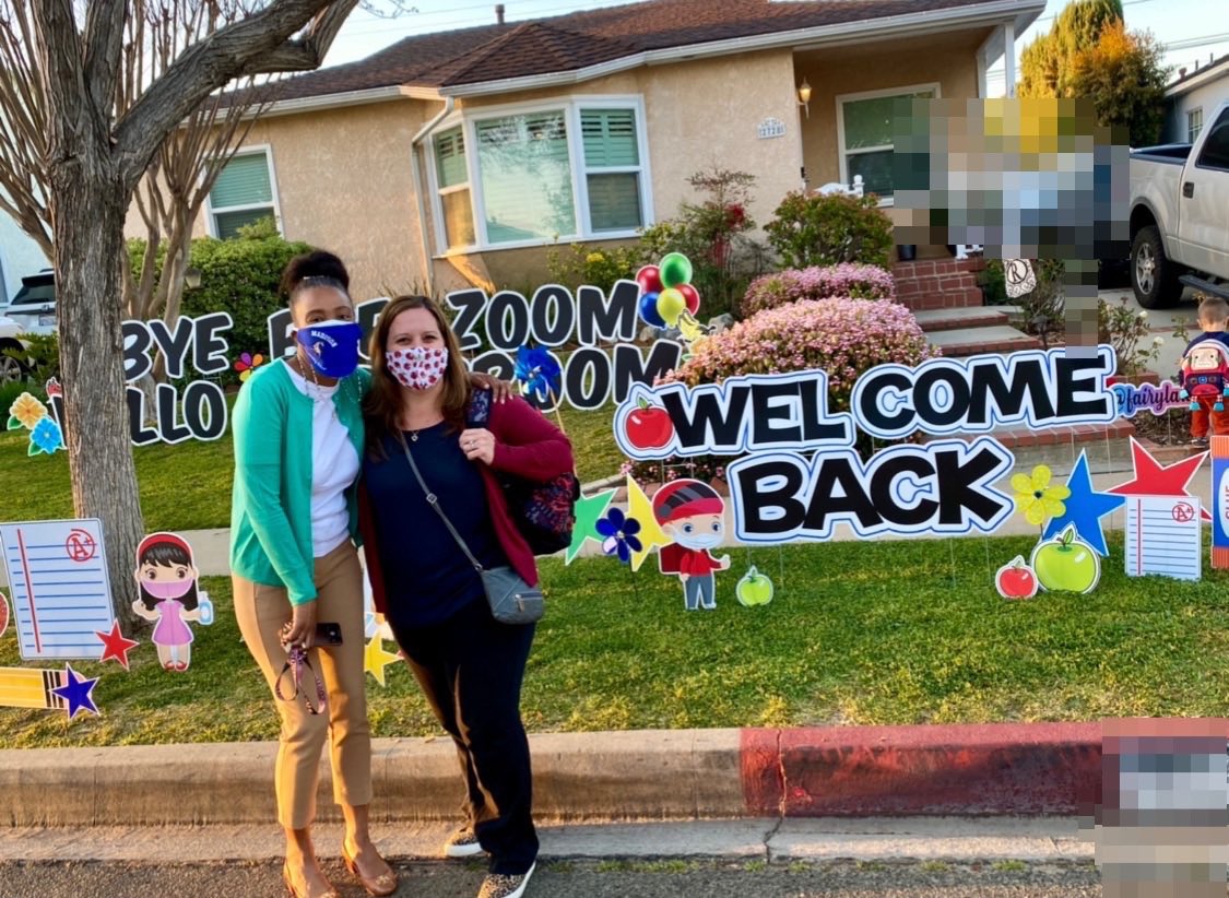 ASRayburn's tweet photo. Seeing their smiling eyes and hearing their laughter on campus again is wonderful!#staffandstudents #RileyRoadrunners #MadisonMustangs #proudtobeLBUSD https://t.co/76OPuxw7pd