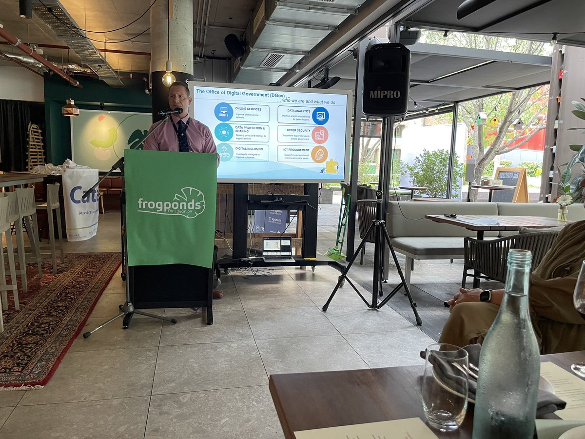 Michael_CITWA's tweet photo. Very pleased to be attending the @teamfrogponds event with keynote speaker Greg Italiano GCIO #wainnovation #simplesourcing https://t.co/nn6nZSbs8l