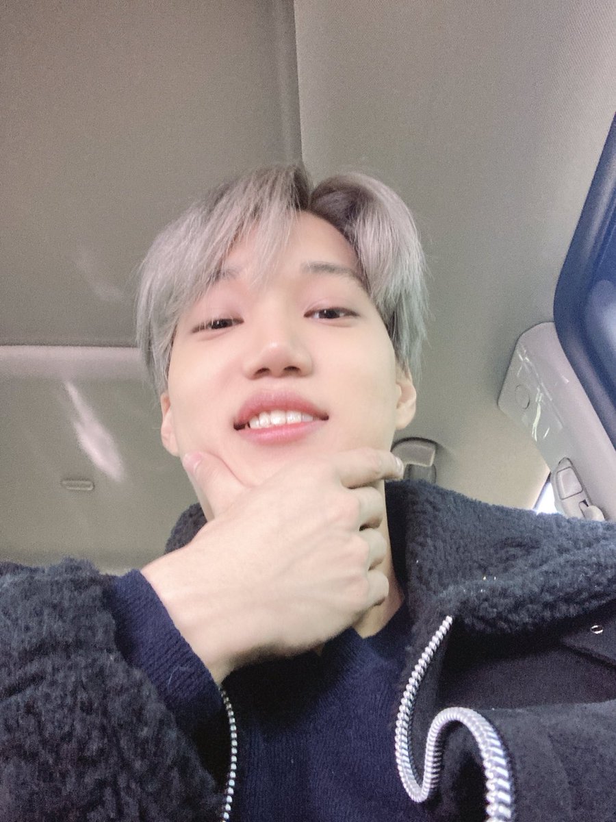 https_SVAN's tweet photo. ⠀( 🦢 ) ﹟ 𝕤 𝕥 𝕣 𝕖 𝕒 𝕞 ,,丂ᐯ开几 𝚒𝚜 𝚝𝚢𝚙𝚒𝚗𝚐... ⃗ #DRecallVer2 #DRecall_ENG ⌜2O21.O3.31⌝ ﹡ !ゝ@RBWent

Reaparece el más sexy del mundo a recomendar temazos, empezando por @Kardish_tw_. Todos sabemos que Don't Recall fue un temazo pero, ¿EN INGLÉS? La amé. https://t.co/d6H6dAX0SZ
