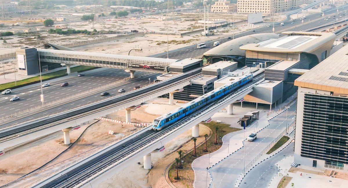 ACCIONA_ME's tweet photo. 125k passengers per day are going to use the #DubaiMetroRoute2020 this year 2021, expecting to be 275k by 2030 🚇
To know more about this amazing project that we have built, don't miss this info
https://t.co/STDeyv0vvW
#ExpertsInDesigningABetterPlanet https://t.co/usWMOf4yZv
