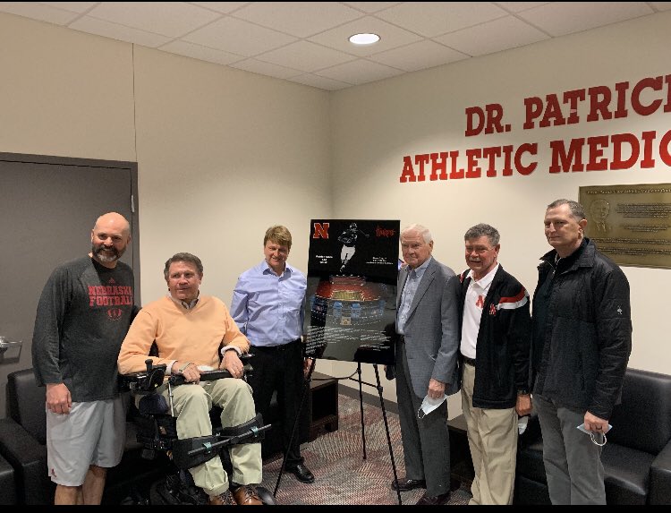 alumni_cap's tweet photo. Dr. Patrick Clare, UNL’s Chief Ortho Surgeon &amp; Team physician for 41 years was also a Husker Football player.  Alumni CAP honored him today at the University! #GBR #Alumnicap #commitment #Huskers https://t.co/LzXisrkhOX