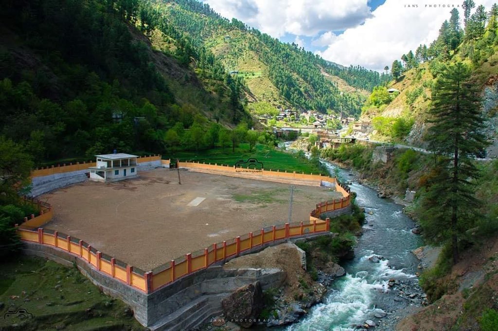 Faiz63521753's tweet photo. A #Cricket #Ground in #Alpuri #Shangla https://t.co/A1Mvkik3y0
