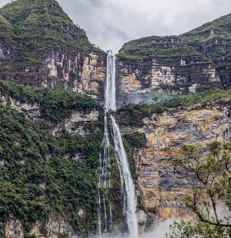 Today we're checking out Gocta Waterfall in the province of Bongara in northern Peru. While the locals have known about the falls for centuries it was only discovered by the outside world in 2002. It's Peru's tallest free falling waterfall at 2,530 ft tall.