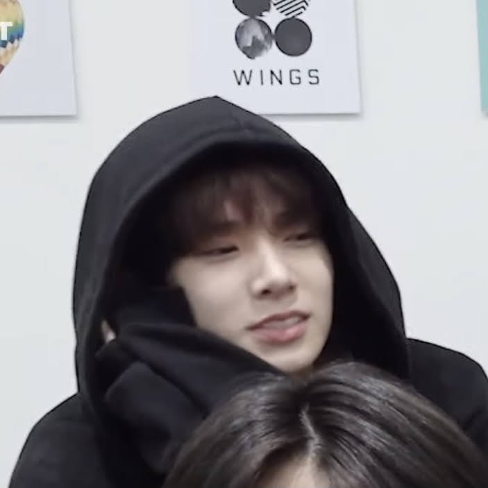 i wanna put him in my pocket 

#HEESEUNG #희승 #ENHYPEN <a href="/ENHYPEN_members/">ENHYPEN</a>