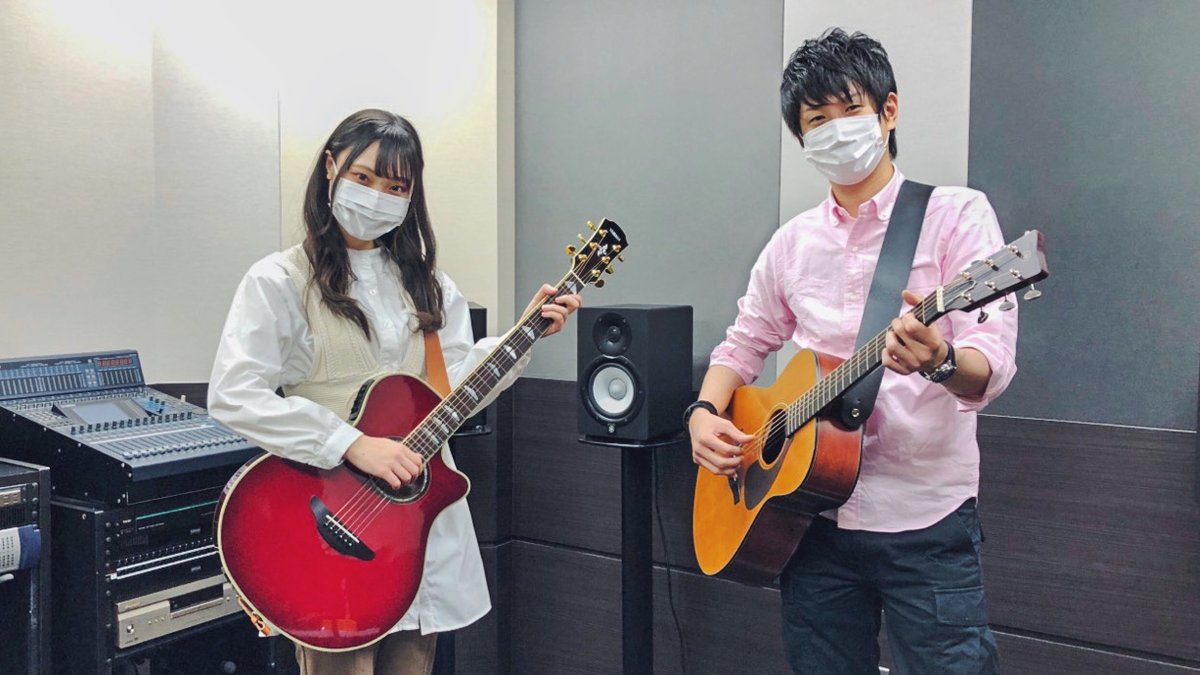 KamaeYasunori's tweet image. ヤマハ「おかえり、おんがく。」企画にて、NGT48 川越紗彩さんの『池の雨』のアレンジをやらせてもらったのですが、先日、ご本人にお会いする機会を頂けましたので、ご挨拶してきました。ギターがくれたこのご縁に感謝！有り難うございました!! @saaya_kawagoe48
#YAMAHA #ギター #FSX5 #APX1000