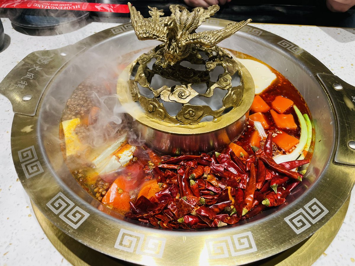 干饭了么弟弟们？ （郑凯的火凤祥不好吃）最近感冒了，只能更新存货了。身体难受的，上火的都不能吃🤯🤯🤯 https://t.co/dKP5jyHDxu