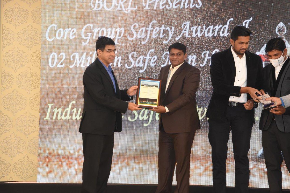 FireIndus's tweet photo. We are happy to announce our successful completion of the astronomical landmark of more than 2 million safe man hours and counting.           We consider this long association as a testimony of our profound service. 
#safetyfirst  #team  #teamwork #awards #recognitionawards https://t.co/Cx4lbRT1JK