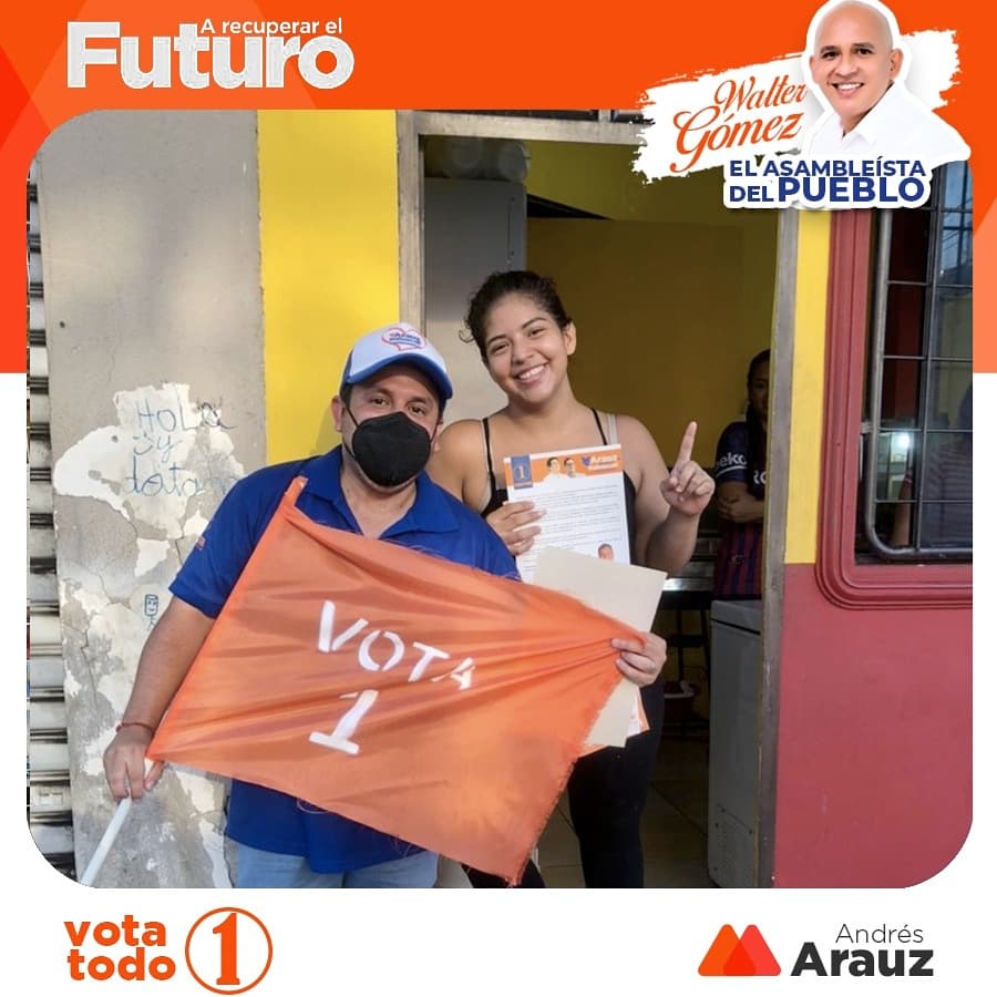 wgomezr's tweet photo. #30Mar #DistritoTresGuayas dando a conocer puerta a puerta las propuestas del plan de gobierno de @ecuarauz y @rabascallcarlos enfatizando el #AlivioAhora #MilDeUna #TrabajoJoven, demostramos q el #BinomioDeLaEsperanza llevará un gobierno q piensa en todxs
#ContigoConTodosAhora https://t.co/2txMTF8TjH