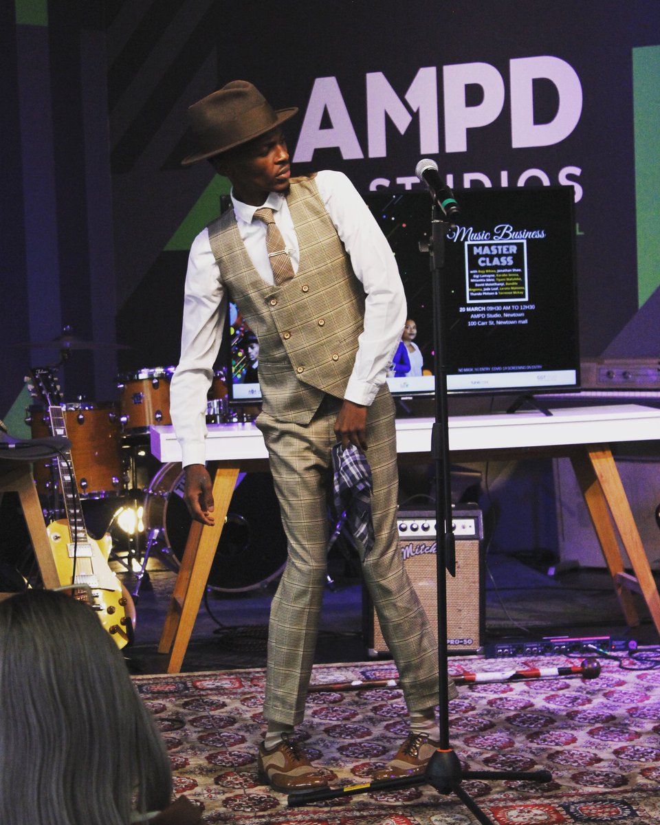 Please caption this!!!😏