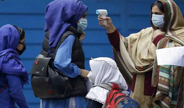 uniindianews's tweet image. Pakistan reports 4,757 new cases of COVID-19
#healthPakistan 
#NCOC 
#Covid19cases