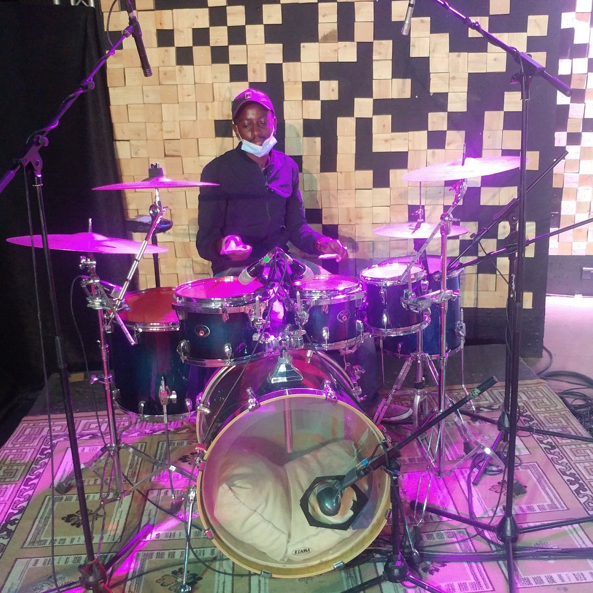 Edward(Eddie's beat) tweet media