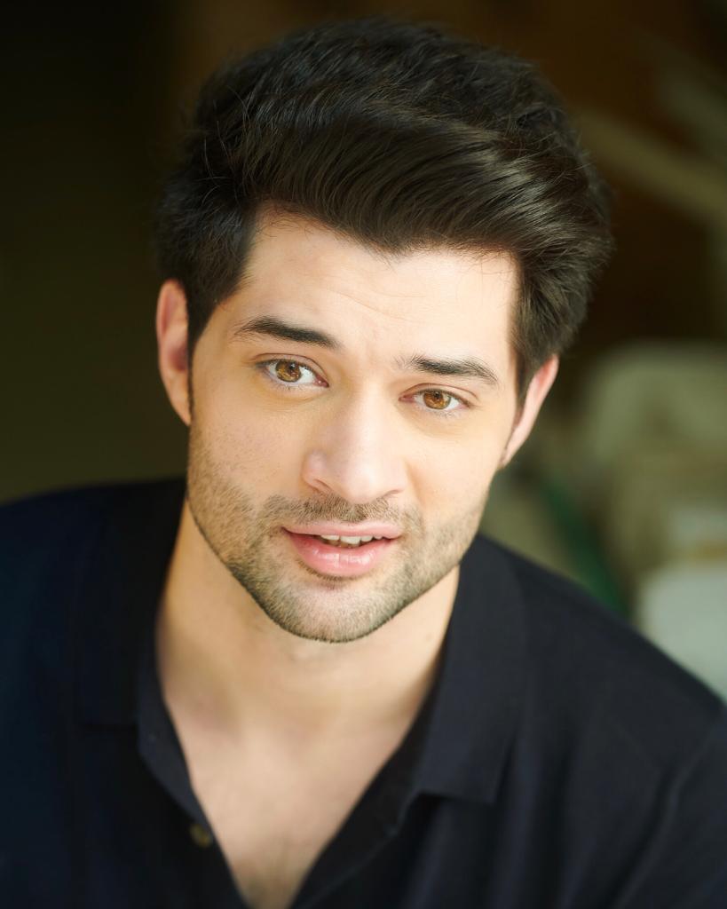 iamsunnydeol's tweet photo. My son Rajveer starts his journey as an actor.Rajshri Productions proudly announces the collaboration of Rajveer Deol and Avnish Barjatya in a coming -of-age love story.A beautiful journey awaits ahead. https://t.co/xBXfOR8c6R