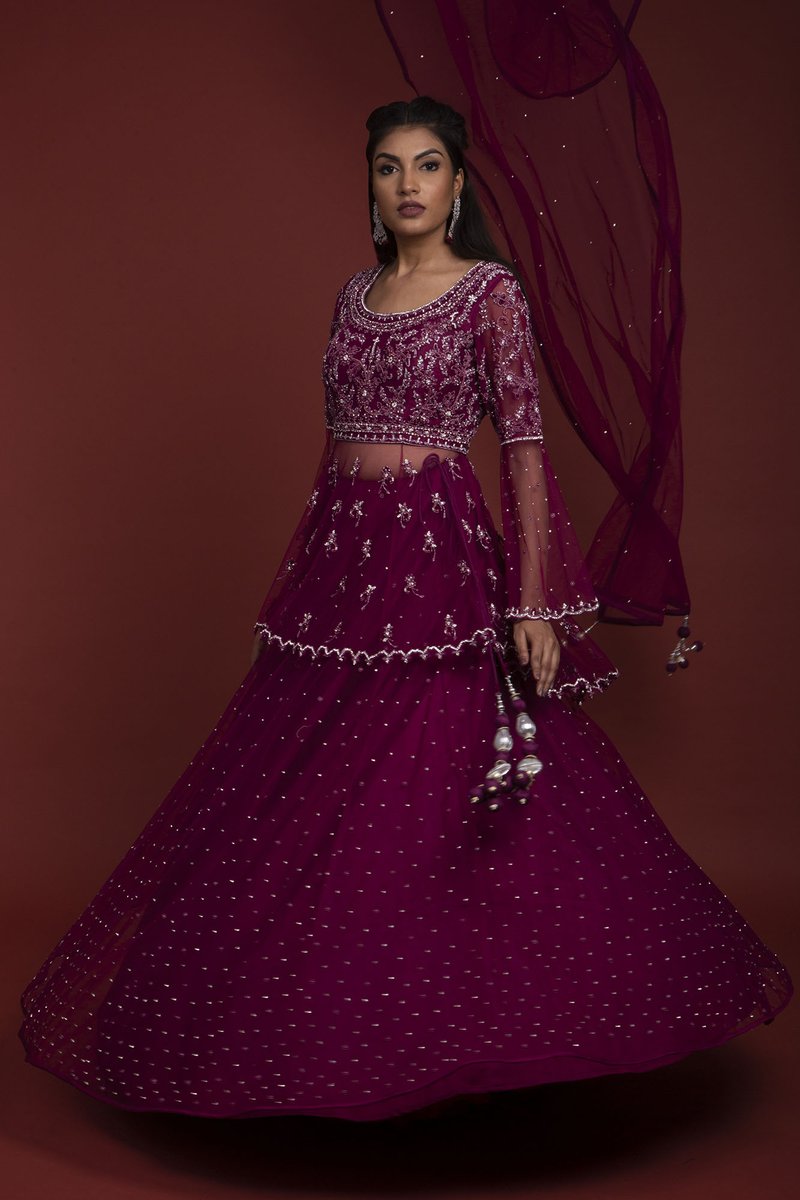 amrutsurat's tweet photo. Magic of Indowestern Suits for this summertime wedding will make the best of your wedding celebrations...
https://t.co/6wTM5GOVeR
https://t.co/lHqoxdNJaT

#AmrutTheFashionIcon #wednesdaythought #wedding #weddings #SummerVibes #bride #brides #indowestern #indianwedding #summersaga https://t.co/Fo02Z1HeNN