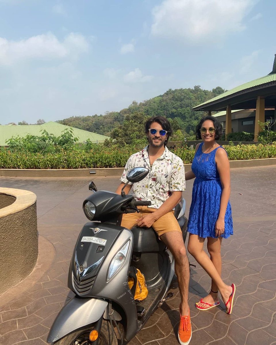 AshishAdmirers's tweet photo. ++ @ArchanaTaide @ashish30sharma 
@GoaTimesTOI This time around,they have ditched the regular popular places of Goa and decided to stay towards the village side of Goa,so that they can explore the village life and food. #AshishSharma #ArchanaTaide #Goa #TripToGoa The originals 👇 https://t.co/IhNGJ3UDEP