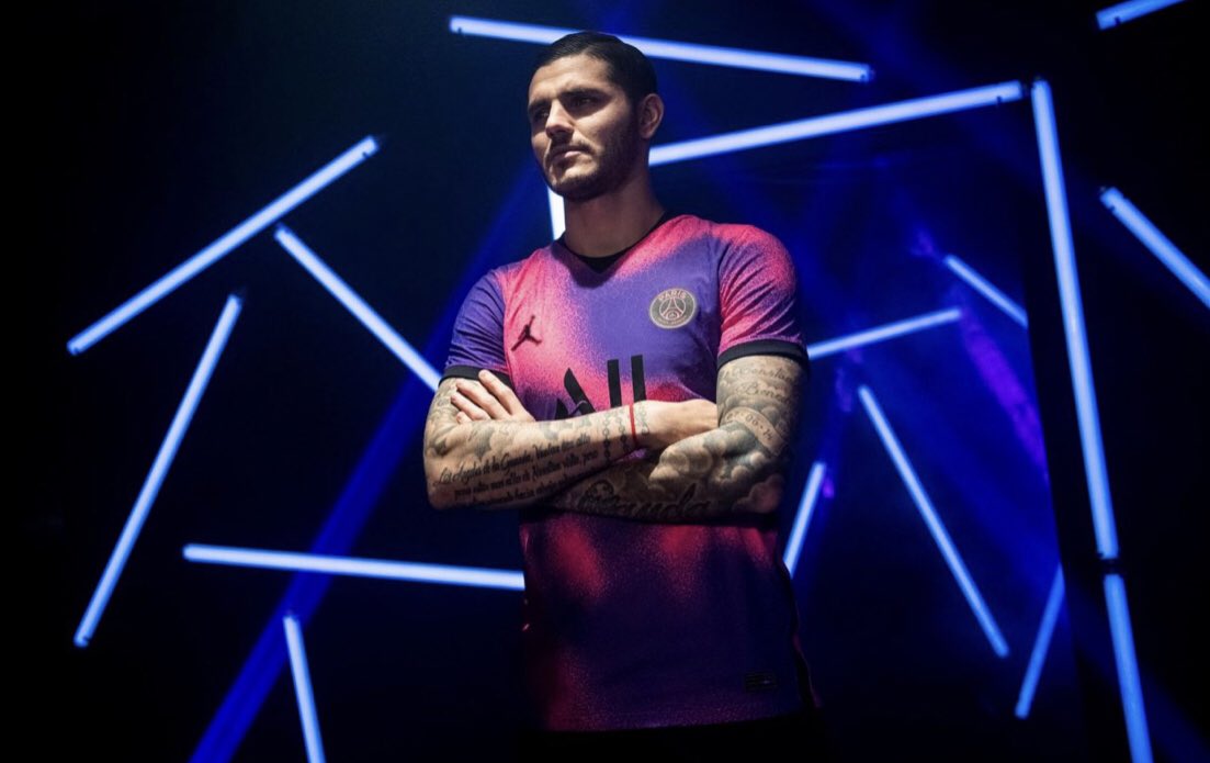 MysteryFootballJerseys tweet media