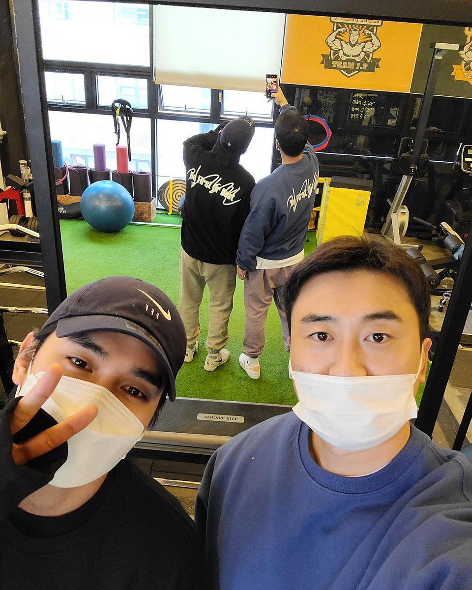 ysh081793's tweet photo. Wow Once again ๐๐๐
#์ ์นํธ #dandyoo93 #YooSeungHo #YSH #koreanactor #kdrama #ไฟๆฟ่ฑช
#yoolist #ใฆในใณใ https://t.co/DHgrZwlCsR