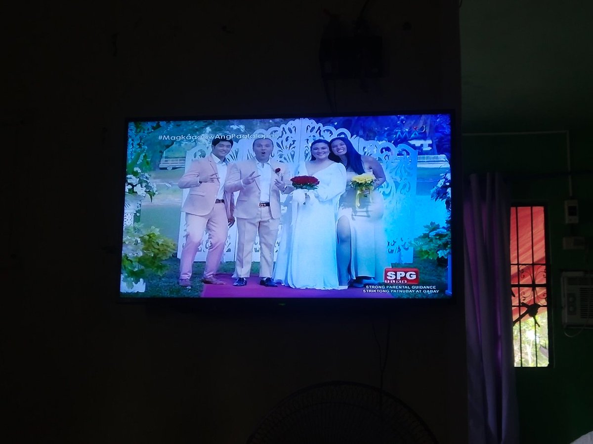 Khenfranz's tweet photo. #MagkaagawAngPagtatapos
Happy ending...😍😍😍 https://t.co/WHh8MehLbc