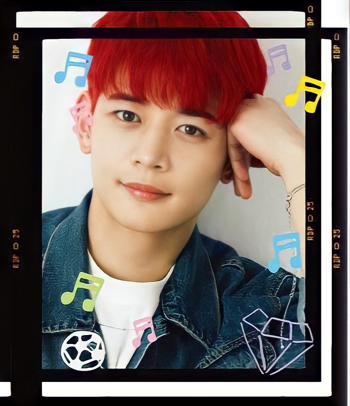 Choi_Dawna's tweet photo. Who allowed him to be this beautiful??????? https://t.co/9iHaKi4NTp