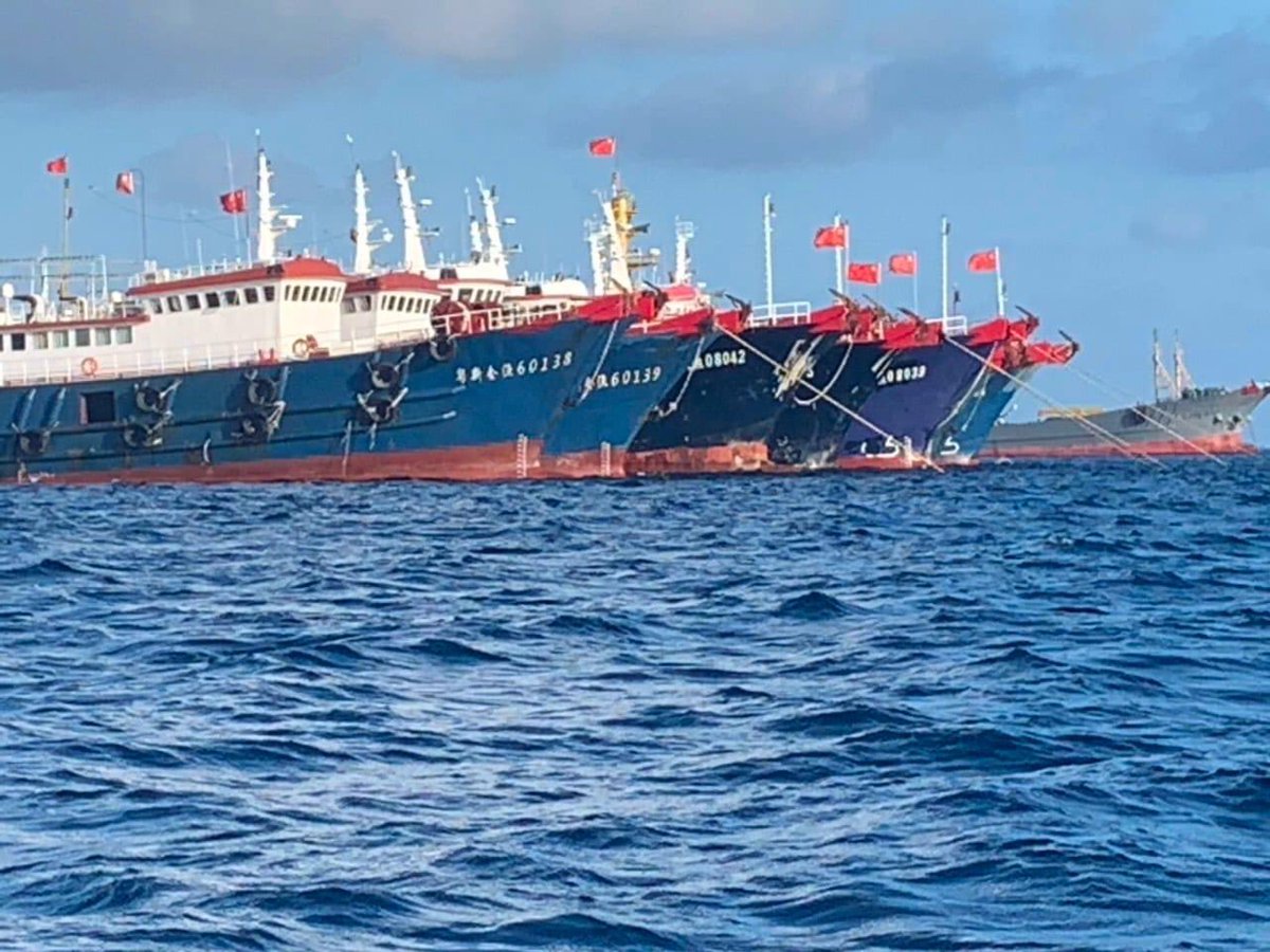 Frances_Mng's tweet photo. Chinese vessels on Julian Felipe (Reef) in the West Philippine Sea taken on March 27. Posting cos the hull numbers are somewhat clearer https://t.co/4k8tEQaMlx