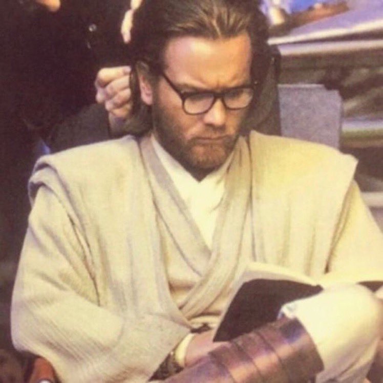 HAPPY BIRTHDAY TO EWAN MCGREGOR I LOVE U SIR you literally bring me sm happiness pls never change  