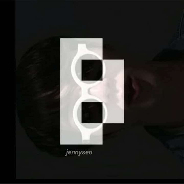WayOt7's tweet photo. ARMYS ARE REALLY CRACKHEADS HAHAHA @BTS_twt @BIGHIT_MUSIC #btsmemes #jinhit https://t.co/hzj2NVRxmu