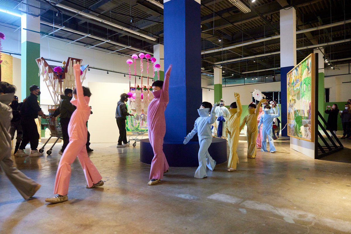 AlcantaraSpa's tweet photo. Spiritualism + Technology = Best Combo
From Tomorrow, Thursday 1° of April 
Discover The Gwangju Biennale 2021

#Procession #ThroughtheGates #MindsRisingSpiritsTuning #13thGwangjuBiennale #SangdonKim #AlcantaraExperience 
Gwangju Biennale - 광주비엔날레 https://t.co/Z0OxKC39vu