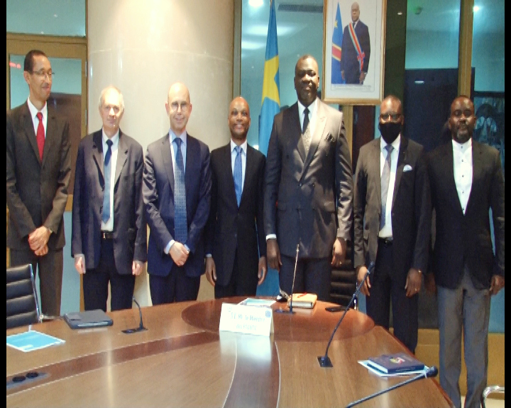 TactisAfrica's tweet photo. 🇨🇩Une semaine riche de rencontres et d'échanges avec les acteurs publics et privés du numérique en République Démocratique du Congo @ptntic @OfficielArptc @CongoBizNetwork @BonnyMaya @SLELUX @bbinagwaho  @TACTIS_group #RDC 🇨🇩 https://t.co/d3hdhFZt3c