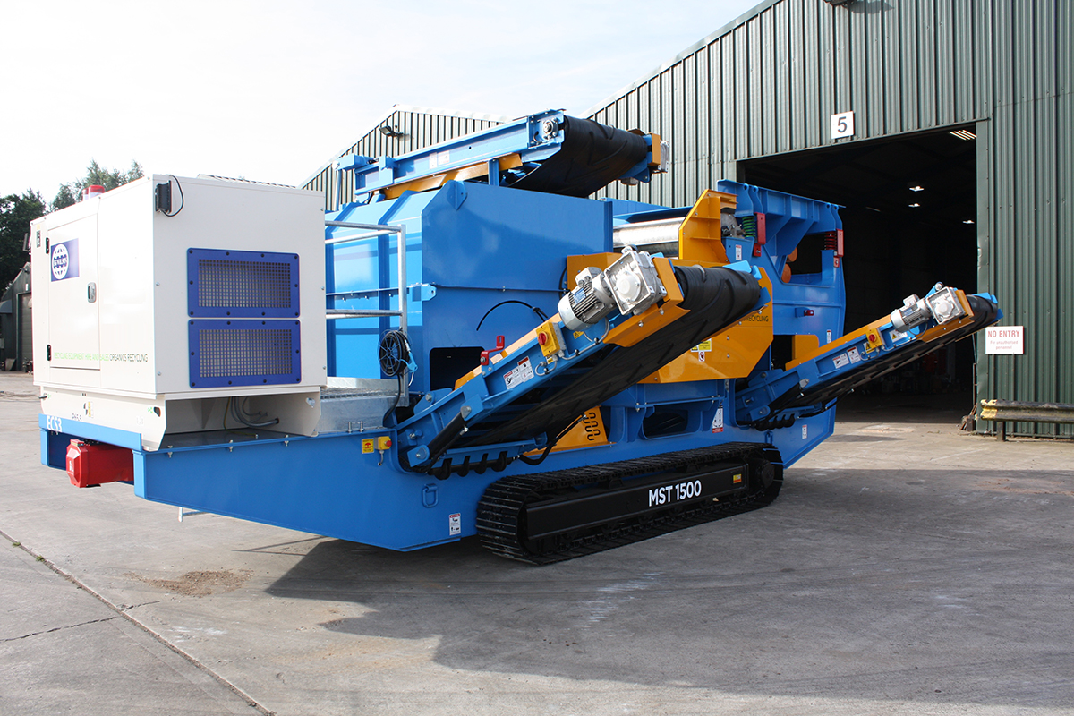 BuntingRedditch's tweet photo. At #HillheadDigital Joe & Tom are talking with #recycling companies about the #EddyCurrentSeparator & the 5 key features that determine the ability to recover non-ferrous metals https://t.co/GmIb9TXKC4 https://t.co/hc8aPBrjfb