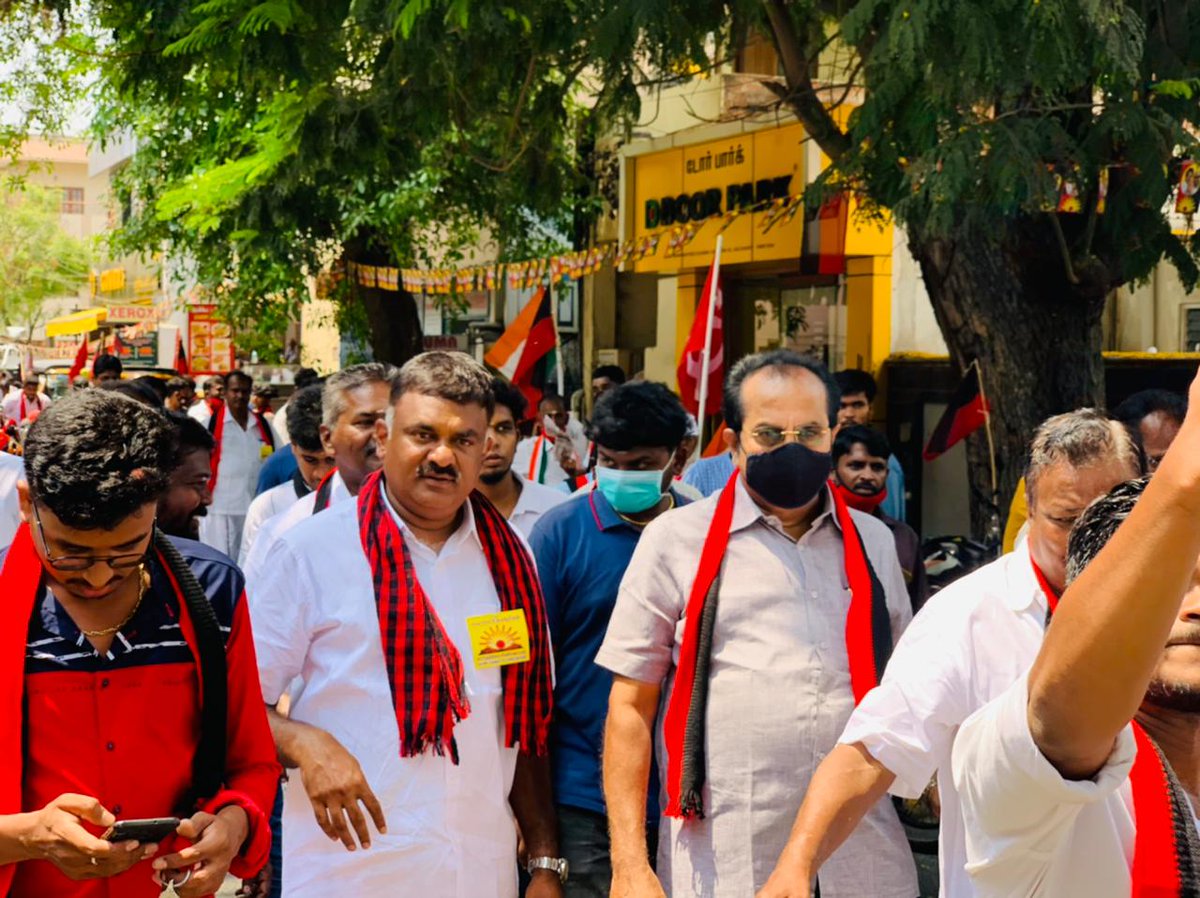 ksivasenapathy's tweet photo. தொண்டாமுத்தூர் தொகுதிக்கு உட்பட்ட ஆர். எஸ். புரம் பகுதியில் பொதுமக்களைச் சந்தித்து வாக்கு சேகரித்த போது
உடன் பகுதி செயலாளர் திரு. கார்த்திக் செல்வராஜ் அவர்கள் மற்றும் கழக உடன்பிறப்புகள்.
@arivalayam
#DMK4TN
#Thondamuthur4KSS
#VoteForKSS
#VoteForDMK https://t.co/YriZKVPHNj