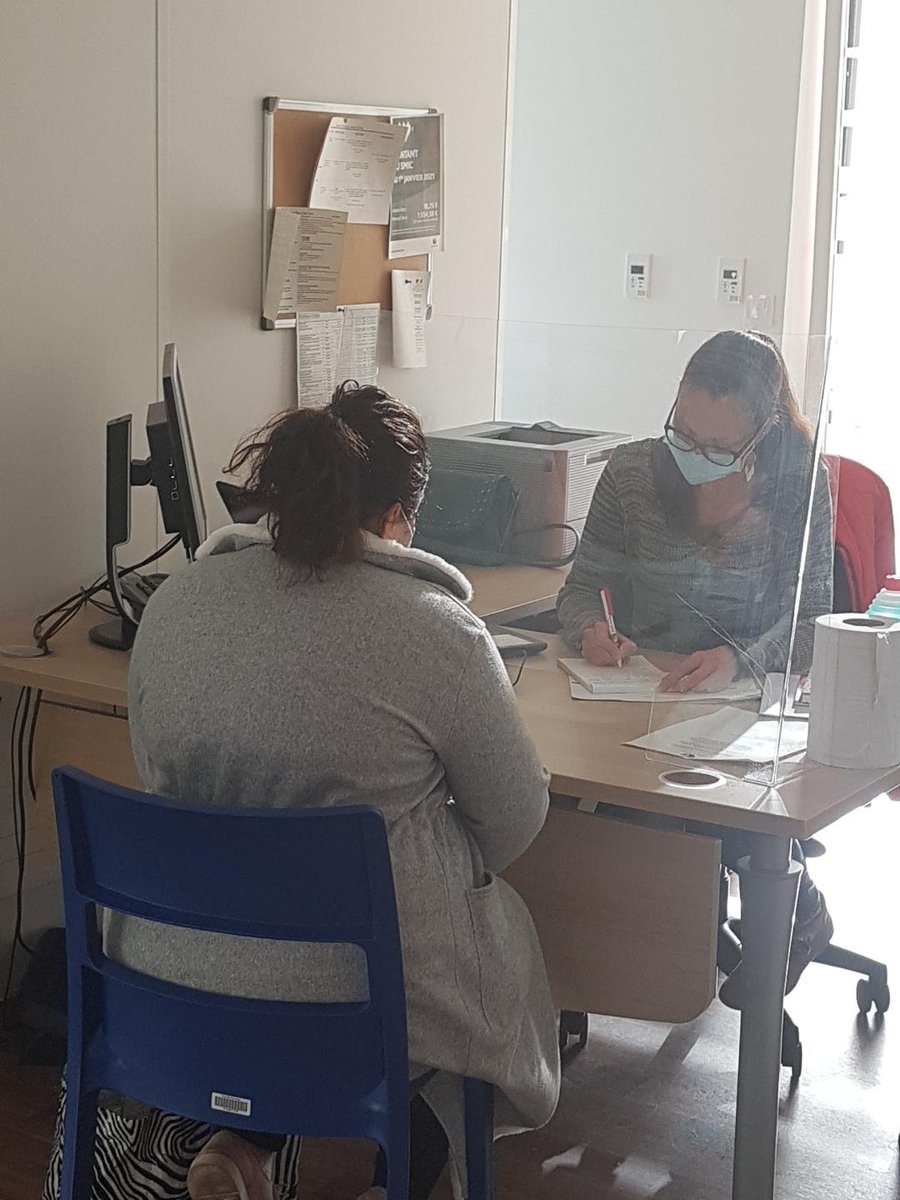 PoleemploiT's tweet photo. #tousmobilisés pour trouver la bonne formation grâce aux matinées 100%#formation à #Tulle: commerce, Btp, transport, aide à domicile... Etc, les organismes de formation repondent à vos questions à Pôle Emploi chaque dernier mardi du mois. https://t.co/VwLEUlFqUu