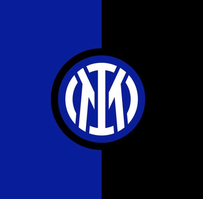 andreadd87's tweet photo. @Inter rivoluziona il logo: addio al dorato e alla F. Identificazione totale con #Milano unica città italiana ad essere diventata un vero e proprio #brand. https://t.co/7QzjLrlt3j