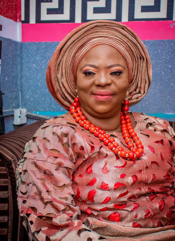 ShafeTaiwo_H's tweet photo. To the strongest and sweetest woman in d world 💘  
Igba odun,odunkkani iyaibeji ❤ 

Icons pls do well to celebrate my mum birthday 
#BBNaijaHighlights #birthday
#ICONS
#wagwanandfallforme

#Chioma https://t.co/DaGCCD5vb0