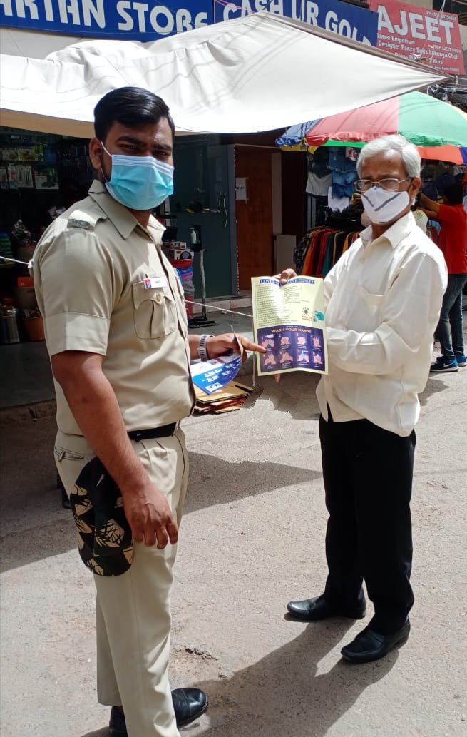 DMCentralDelhi's tweet photo. #Awareness regarding #COVID19 #appropriate_behaviour and #Vaccination in different areas of #Karolbag #sub-division of #Central_district.
#FightAgainstCovid19 #united2fightcorona #delhifightscorona
@ArvindKejriwal
@MoHFW_INDIA
@MIB_India
@PIB_India
@SatyendarJain
@PMOIndia https://t.co/alAio1DTgq