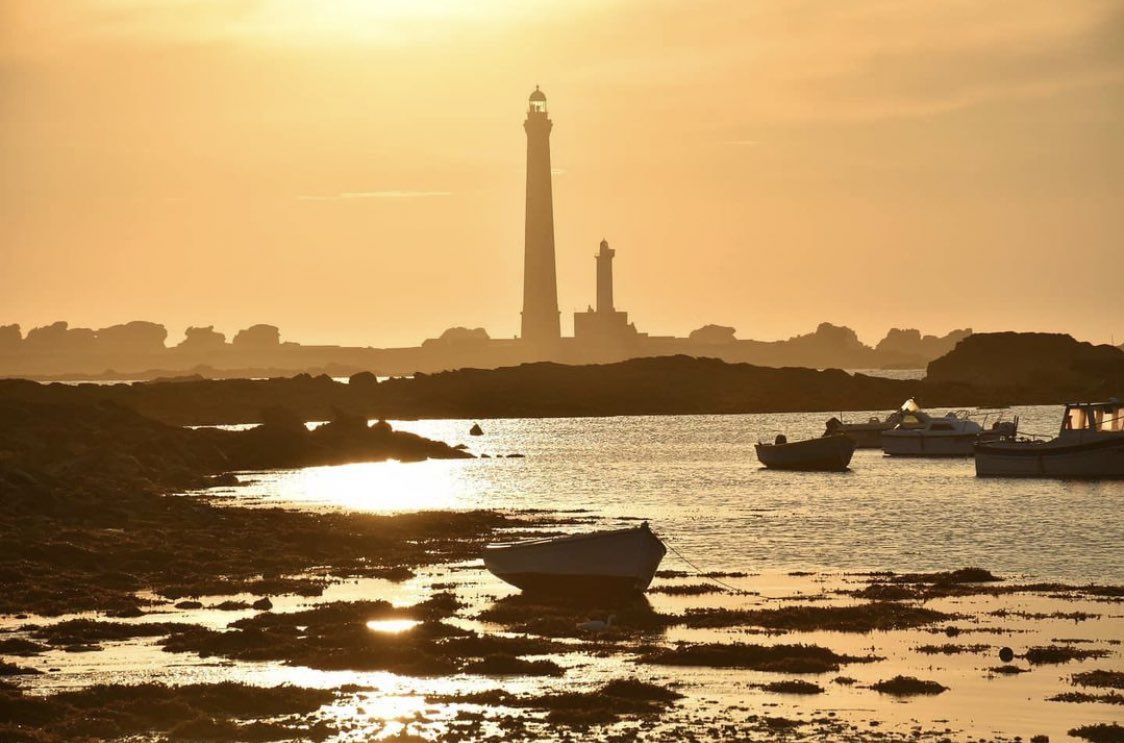 BreizhWeCan's tweet photo. Inspire
Expire
Respire
C'est la minute bretonne 💙
#MagnifiqueBretagne #kelerdut #LiliaPlouguerneau
©️ @axel2frx https://t.co/hVDWrafdt3