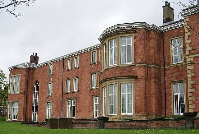 We'll be taking over the running of the young people’s inpatient mental health service at Little Woodhouse Hall in #Leeds on 1 April 2020. 

Thanks to <a href="/LCHNHSTrust/">LCH NHS Trust</a> for getting us this far. Welcome to the LYPFT family! 

More at bit.ly/3w9ISvX