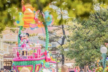 ディズニーの人数制限が10 000人に緩和決定 お酒の提供も随時提供可能に Disnew Info