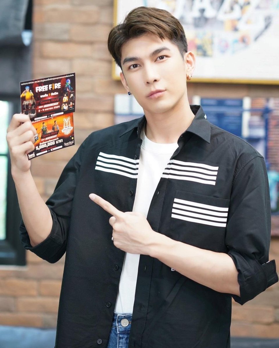 ComPronthip's tweet photo. พี่ได้ของเล่นจากฟีฟายด้วย🤏🏻
@MSuppasit #MewSuppasit #freefireundefeatedth https://t.co/Gpg7T6AZlw