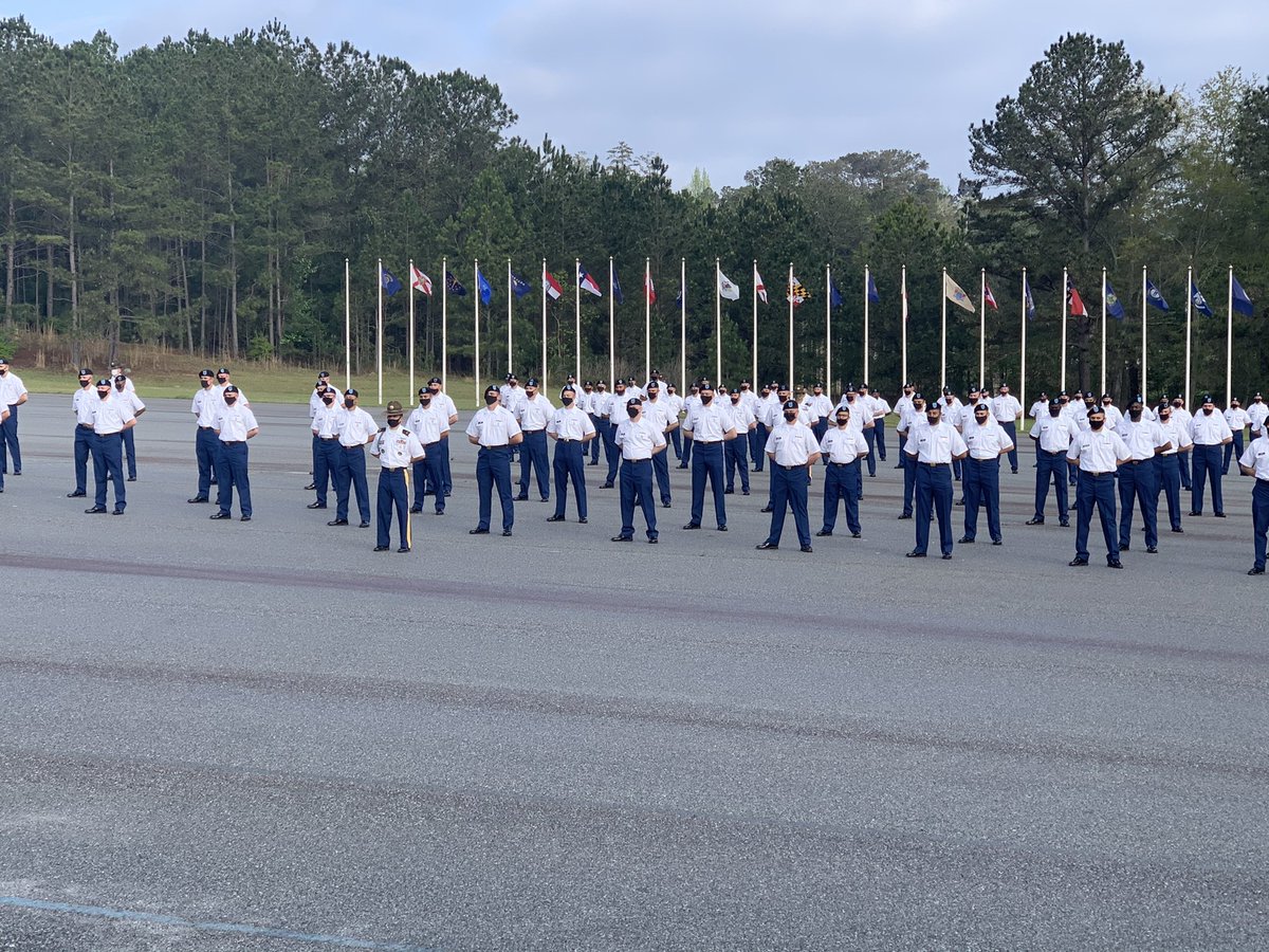 CsmPawpaw's tweet photo. What a great day here at FBGA watching the next generation of Infantry Soldiers from A Co  3-47 IN conduct there “Turning Blue” ceremony.
Great job ... “Follow Me” https://t.co/29sxZJ51Ft