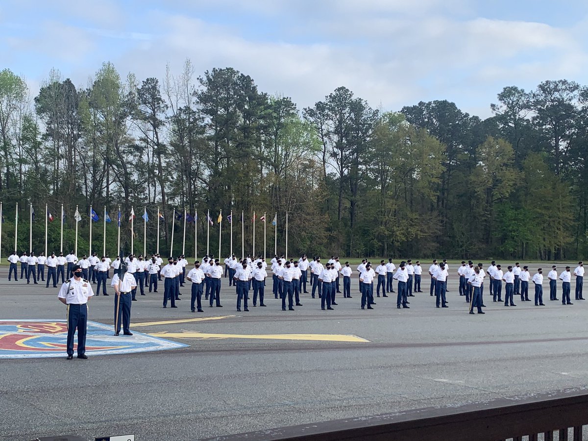 CsmPawpaw's tweet photo. What a great day here at FBGA watching the next generation of Infantry Soldiers from A Co  3-47 IN conduct there “Turning Blue” ceremony.
Great job ... “Follow Me” https://t.co/29sxZJ51Ft
